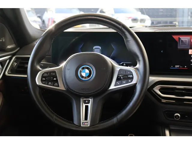 BMW i4 M50 High Executive 84 kWh 2022 Elektrisch 13