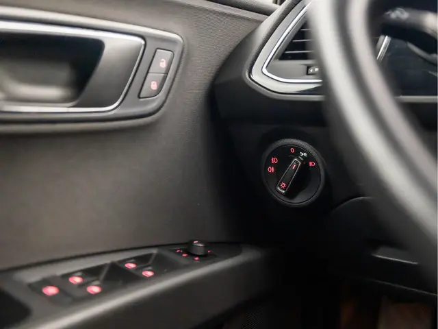 SEAT Leon ST 1.4 TSI Sport 2014 Benzine 23