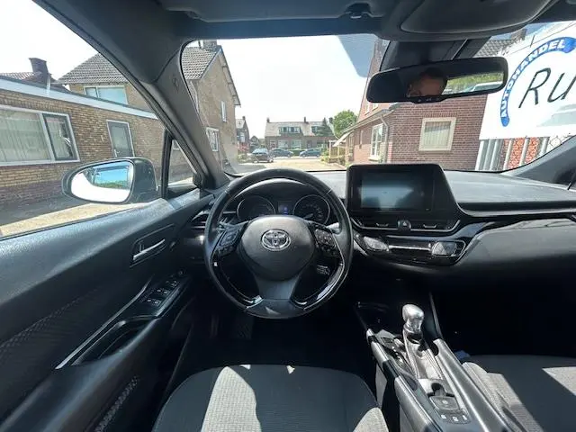 Toyota C-HR 1.8 Hybrid Dynamic 2017 Hybride Benzine 7