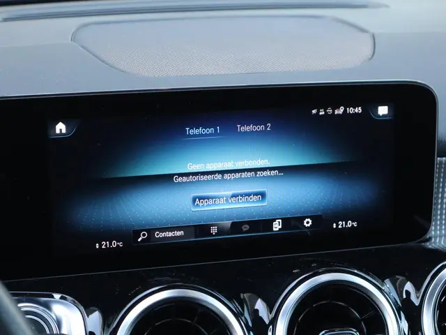 Mercedes-Benz GLB 180 Luxury Line 2023 Benzine 21