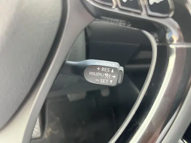 Toyota C-HR 1.8 Hybrid Dynamic 2020 Hybride Benzine 36