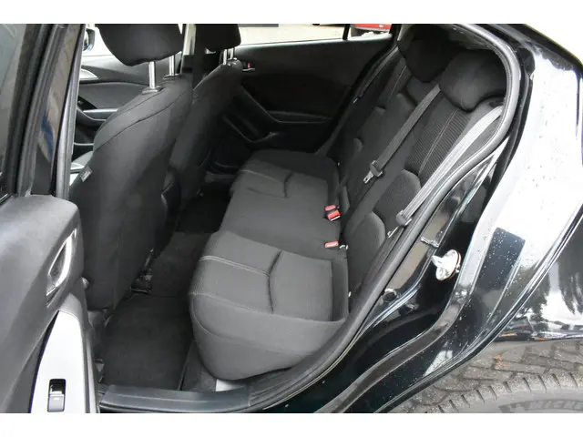 Mazda 3 2.0 SkyActiv-G 120 SkyLease+ 2017 Benzine 12