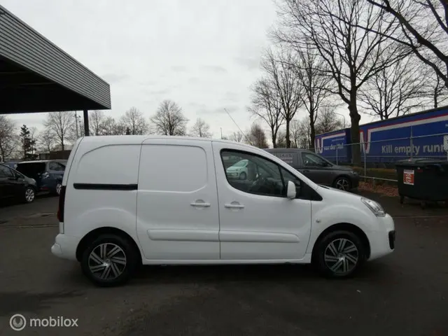 Citroën Berlingo 1.6 BLUEHDI 100 AUTOMAAT 2015 Diesel 9
