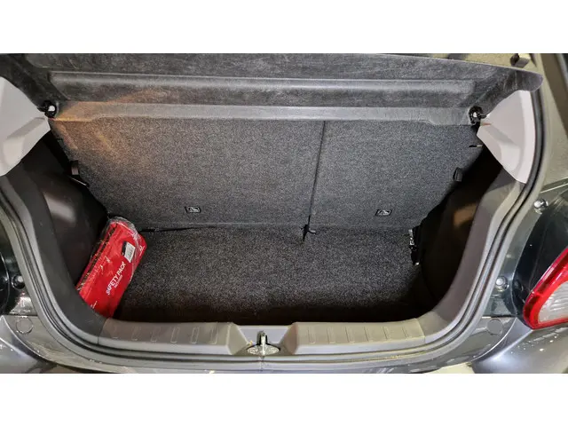 Mitsubishi Space Star 1.2 Connect+ 2024 Benzine 19