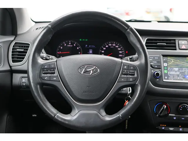 Hyundai i20 1.0 T-GDI COMFORT 2020 Benzine 18