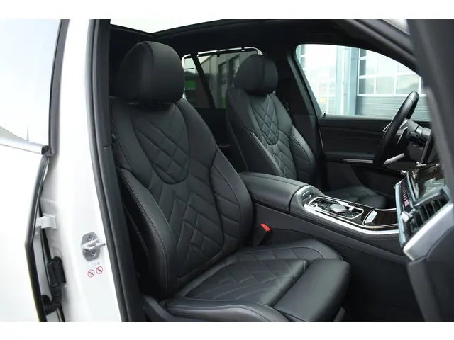 BMW X5 xDrive50e M-Sport 2023 Hybride Benzine 80
