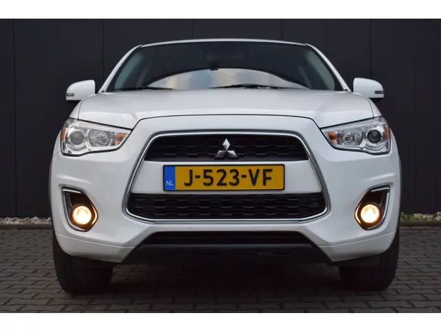 Mitsubishi ASX 1.6 Cleartec Intense 2016 Benzine 16