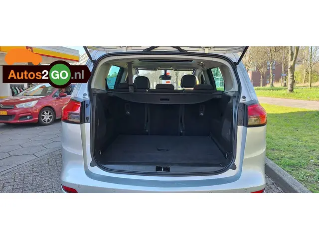 Opel Zafira Tourer 1.4 Cosmo 2013 Benzine 28