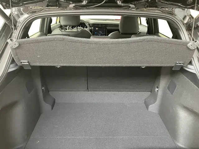 Lexus LBX Elegant 2WD 2025 Hybride Benzine 27