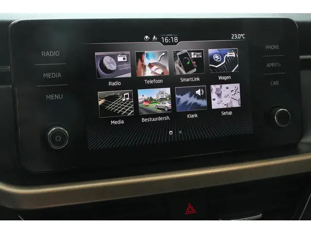 Škoda Kamiq 1.0 TSI 110pk DSG Style 2020 Benzine 28