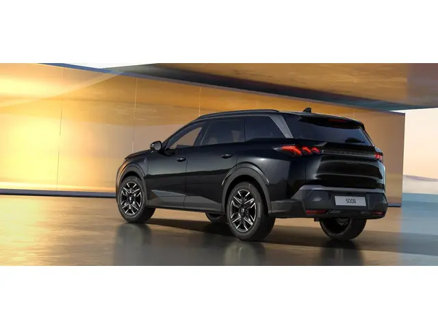 Peugeot 5008 3