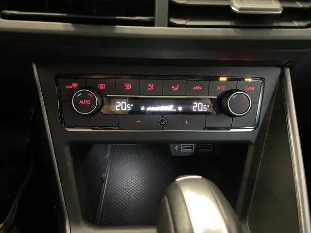 Volkswagen Polo 1.0 TSI Highline 2020 Benzine 17