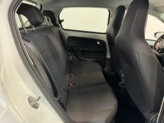 Volkswagen up! 1.0 2022 Benzine 19