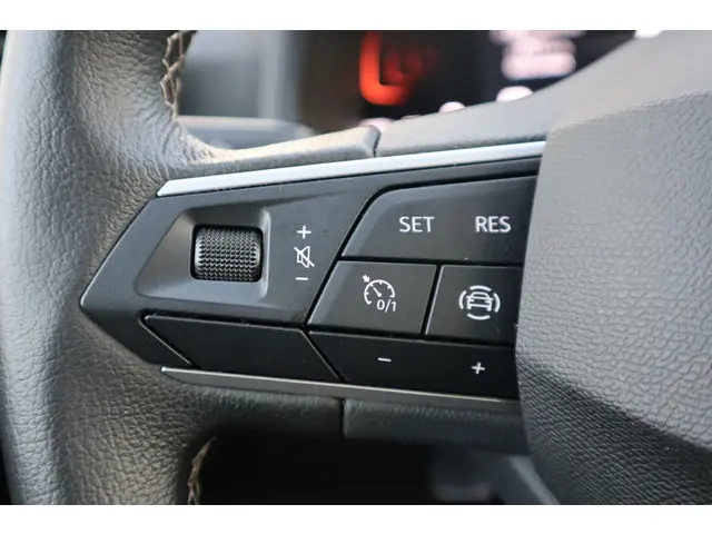 SEAT Arona 1.0 EcoTSI STYLE 2024 Benzine 9