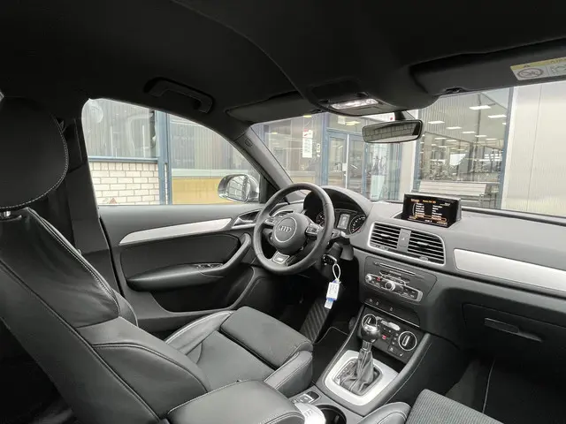 Audi Q3 1.4 TFSI CoD Sport Advance Sport 2018 Benzine 46