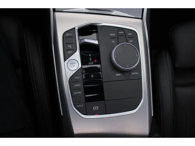 BMW 3 Serie Touring 320e 2023 Hybride Benzine 29