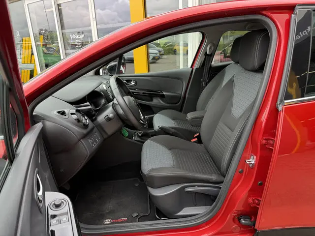 Renault Clio 1.2 16V Dynamique 2014 Benzine 7