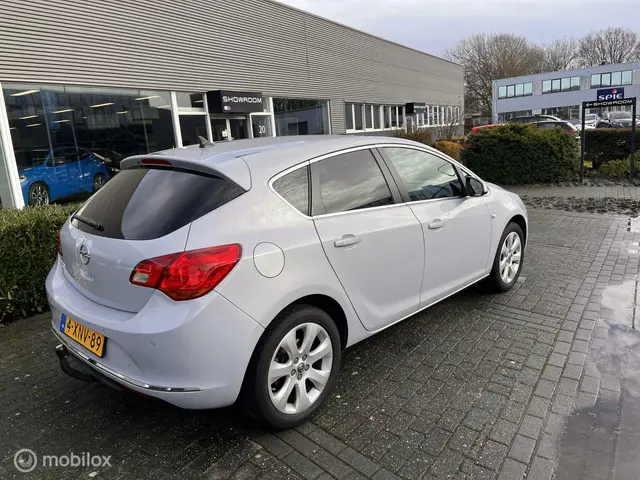 Opel Astra 1.4 Turbo Business + 2014 Benzine 3