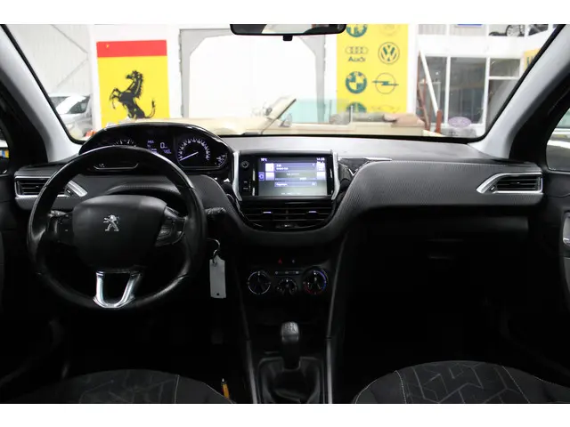Peugeot 2008 1.2 PureTech Blue Lion 2016 Benzine 14
