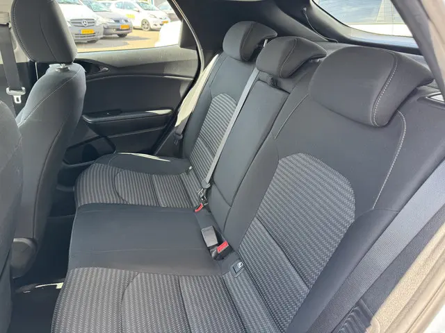 Kia XCeed 1.6 GDi PHEV DynamicLine 2022 Hybride Benzine 14