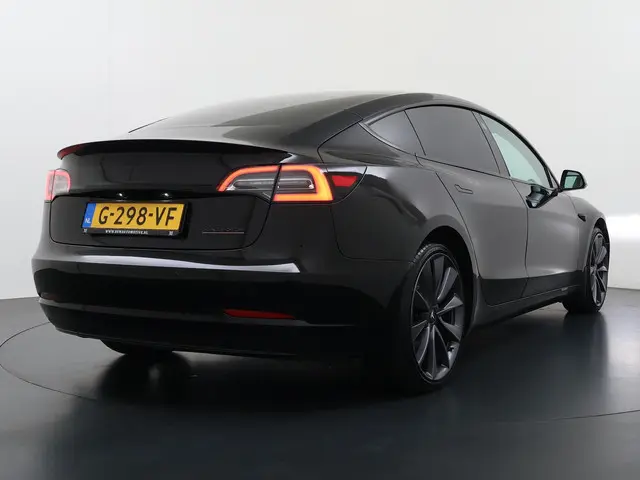 Tesla Model 3 Performance AWD 75 kWh 2019 Elektrisch 8