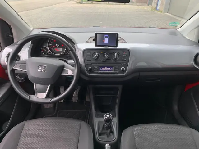 SEAT Mii 1.0 Reference 2014 Benzine 11