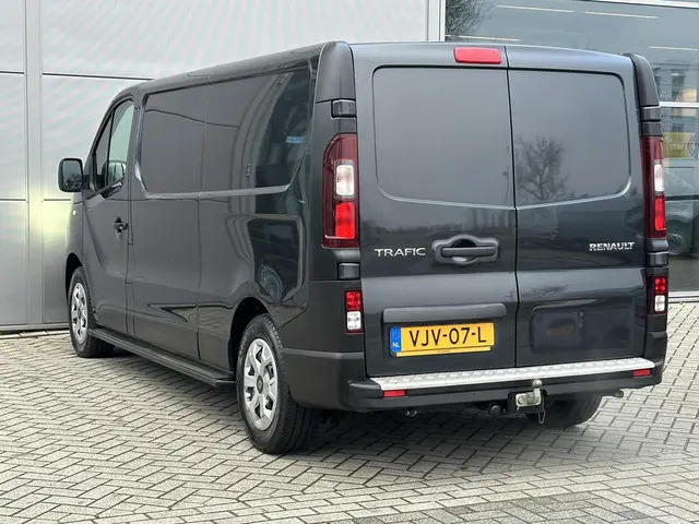 Renault Trafic 2.0 dCi 145 T29 L2H1 Comfort 2021 Diesel 10