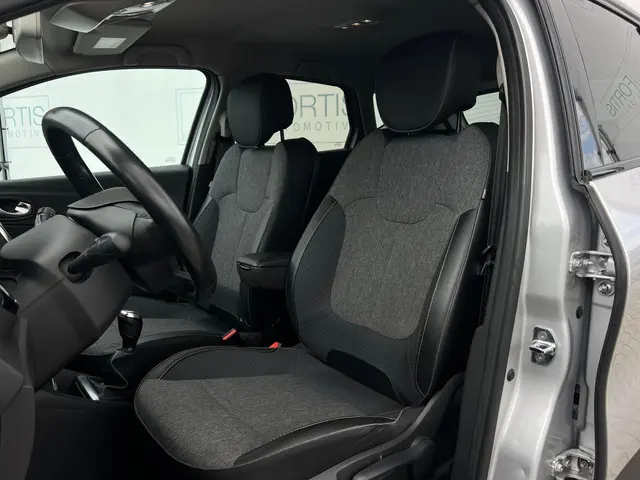 Renault Captur 0.9 TCe Intens 2019 Benzine 4