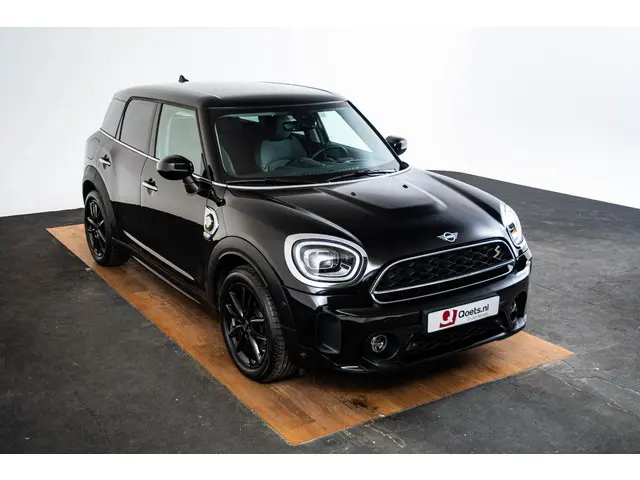 MINI Countryman Cooper SE ALL4 2022 Hybride Benzine 55