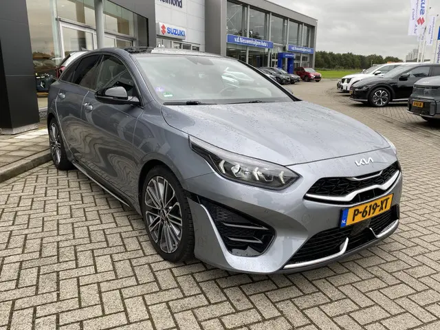 Kia ProCeed 1.5 T-GDi GT-PlusLine 2022 Benzine 4