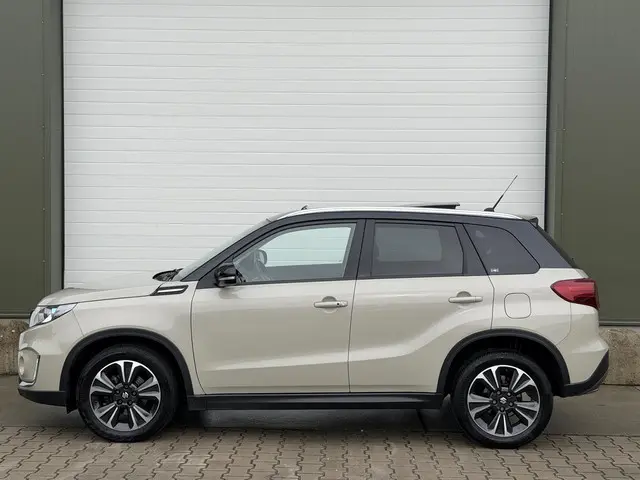 Suzuki Vitara 1.4 140 pk Automaat Style 2019 Benzine 12