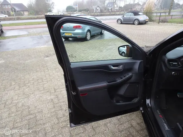 Ford Kuga 2.5 PHEV ST-Line X 2020 Hybride Benzine 5