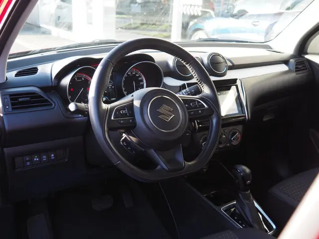 Suzuki Swift 1.2 Style Smart Hybrid 2025 Benzine 19