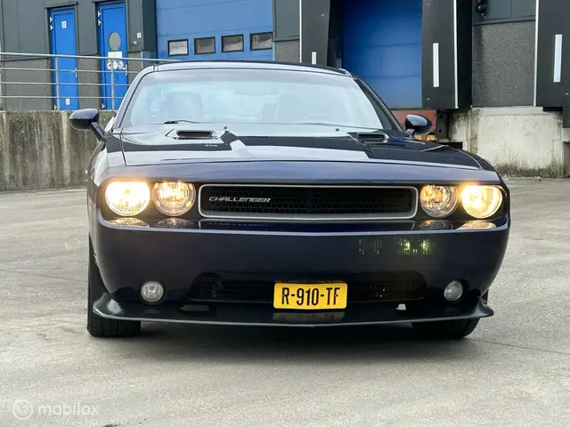 Dodge Challenger 3.6 coupe 2013 Benzine 2