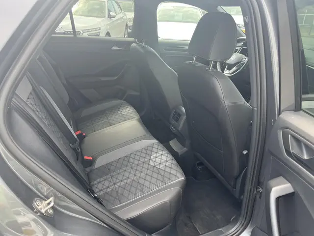 Volkswagen T-Roc 1.5 TSi DSG R-Line (2X) 2022 Benzine 15