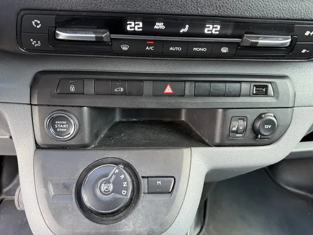 Opel Vivaro 2.0 CDTI 177PK EURO 6 L3H1 2021 Diesel 31