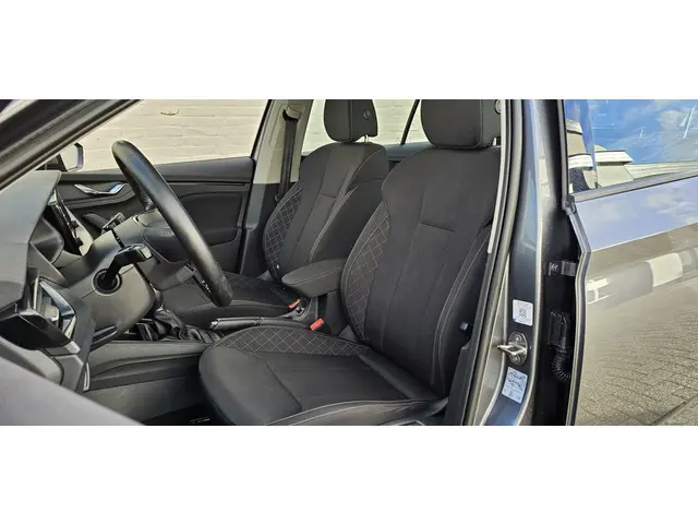 Škoda Kamiq 1.0 TSI Ambition 2022 Benzine 28