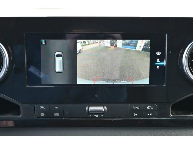 Mercedes-Benz Sprinter 319 CDI 3.0 V6 L2H2 2018 Diesel 6