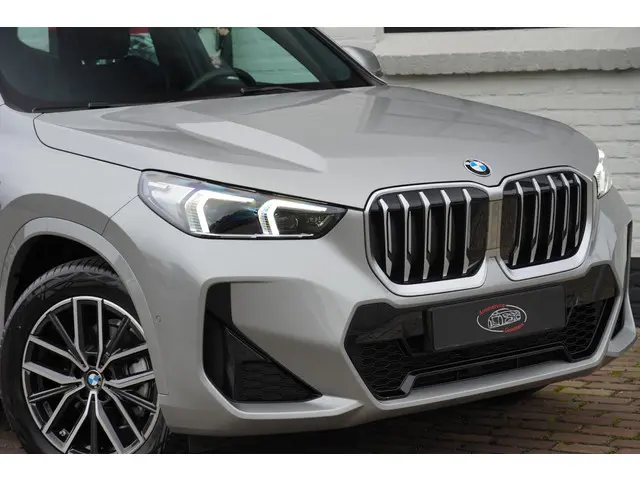 BMW X1 sDrive18i 2025 Benzine 18