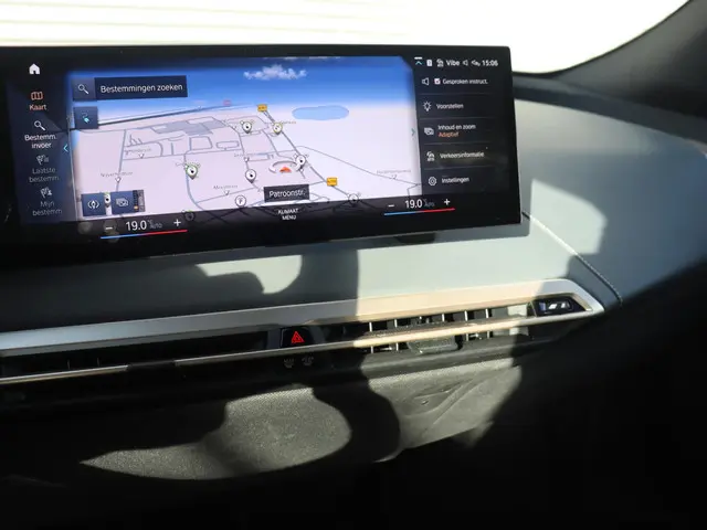 BMW iX xDrive40 2022 Elektrisch 24