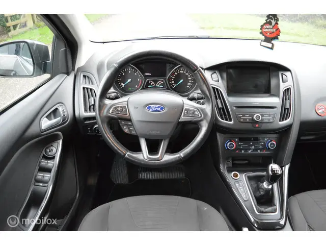 Ford Focus Wagon 2.0 TDCI Titanium 2016 2016 Diesel 12