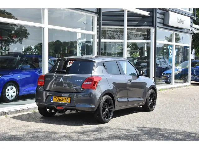 Suzuki Swift 1.2 Style Smart Hybrid 2023 Hybride Benzine 21