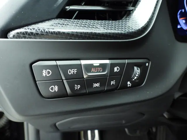 BMW 1 Serie 5-deurs 118i 2021 Benzine 19