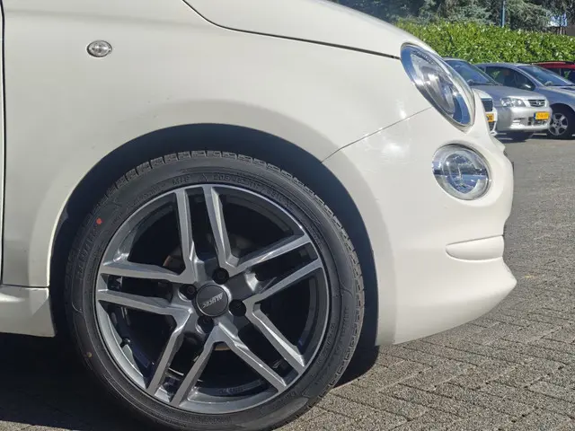 Fiat 500 1.2 Lounge automaat 2020 Benzine 4