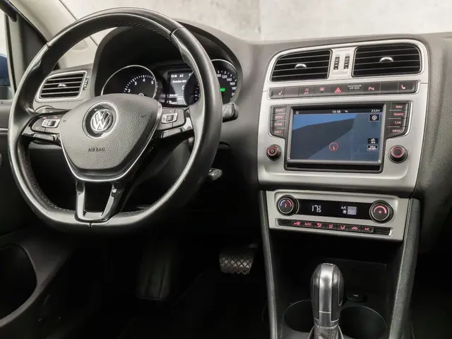 Volkswagen Polo 1.2 TSI Sportline 2015 Benzine 7