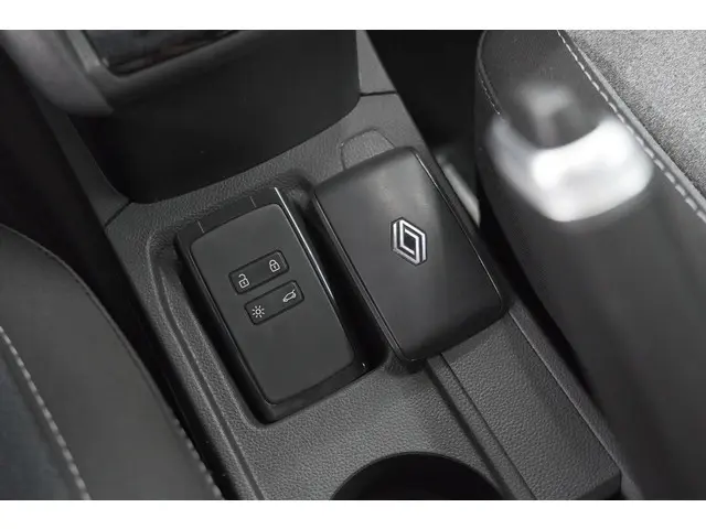 Renault Clio TCe 90 Evolution 2024 Benzine 15