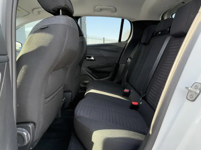Peugeot e-208 EV Active Pack 50 kWh 2022 Elektrisch 8
