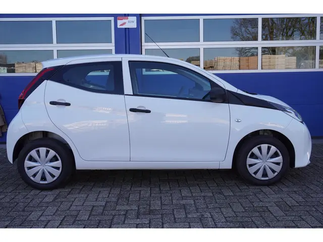 Toyota Aygo 1.0 VVT-i x-fun 2022 Benzine 5