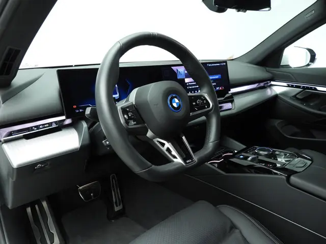 BMW i5 Sedan eDrive40 2024 Elektrisch 6