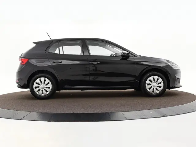 Škoda Fabia 1.0 TSI 95pk Active 2023 Benzine 21